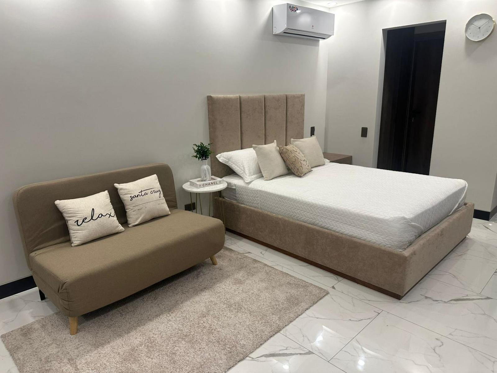 Apartment Sky Luxia 120-124